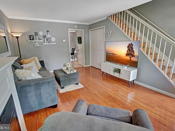 4th image of 8415 Norwood Dr