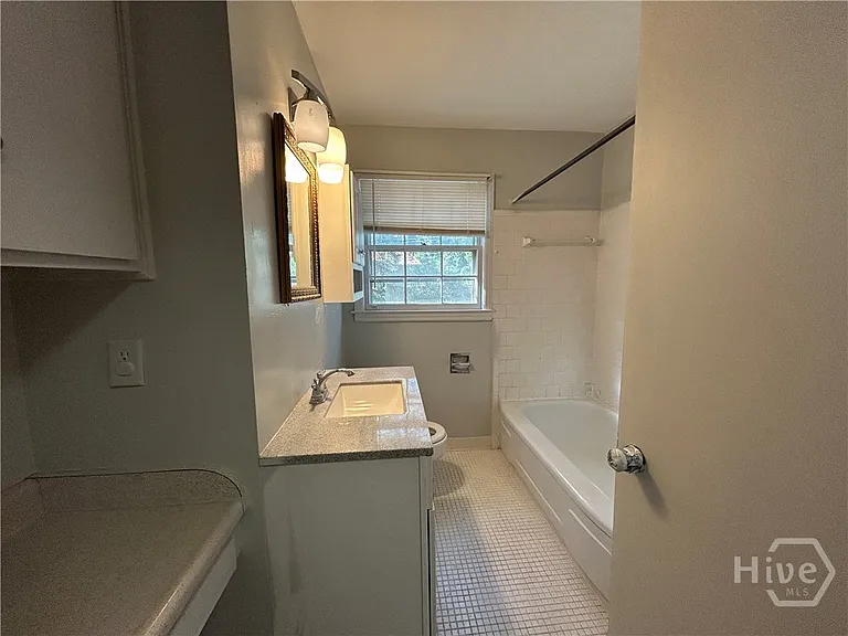 511 Dyches Dr — Photo 13
