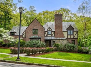 6 Old Colony Rd, Worcester, MA 01609