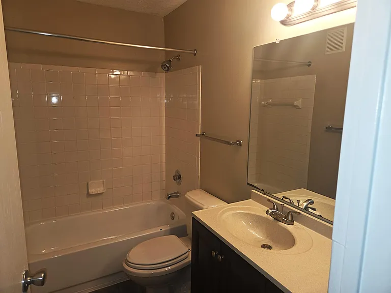 4240 Village Parkway Cir E #3 — Photo 12