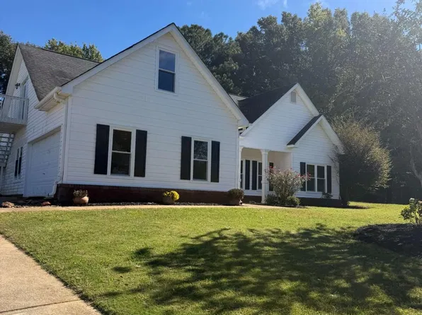 77 Shadow Lake Trl, Newnan, GA 30265