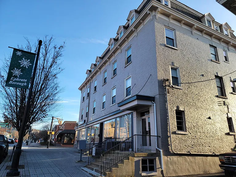 14 W Main St #12 — Photo 1