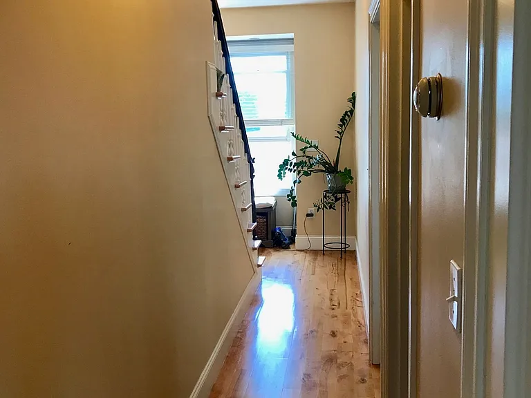 360-362 Dorchester St #3 — Photo 35