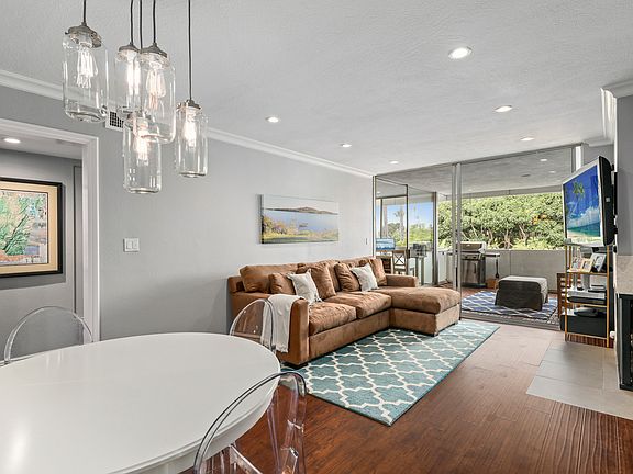 5th image of 761 Avocado Ave #202