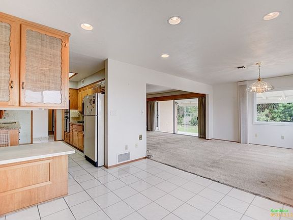 5th image of 7935 Cinnabar Dr