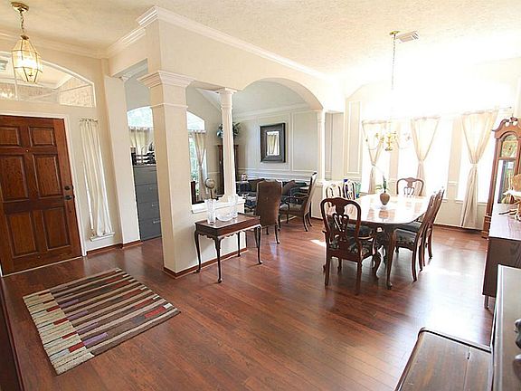 3rd image of 103 Island Breeze Cir