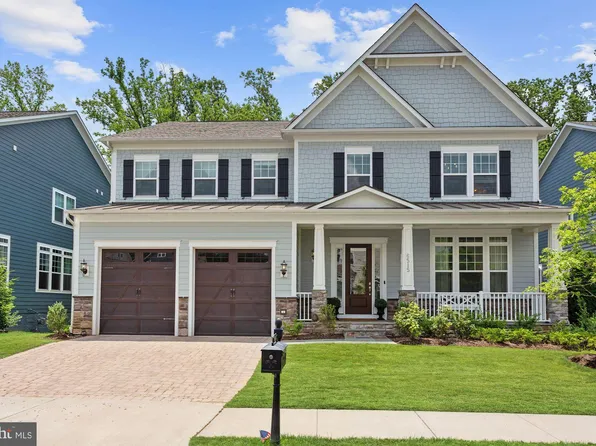 6515 Manor Ridge Ct, Falls Church, VA 22043