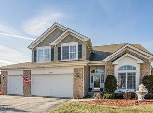 1910 Ridgefield Ave, Algonquin, IL 60102