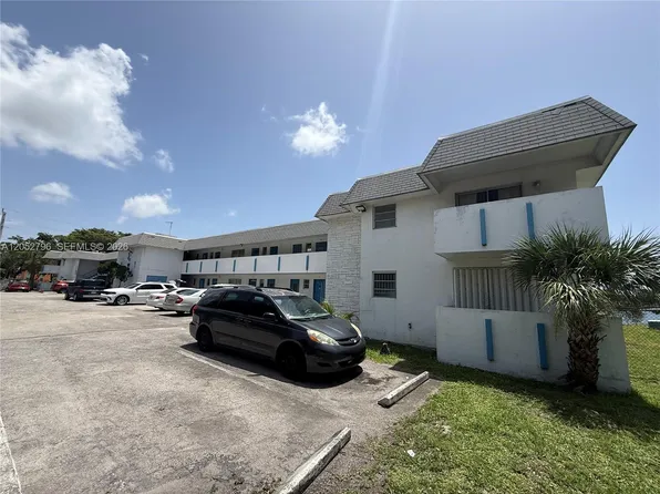 19051 NE 2nd Ave APT 1517, Miami, FL 33179