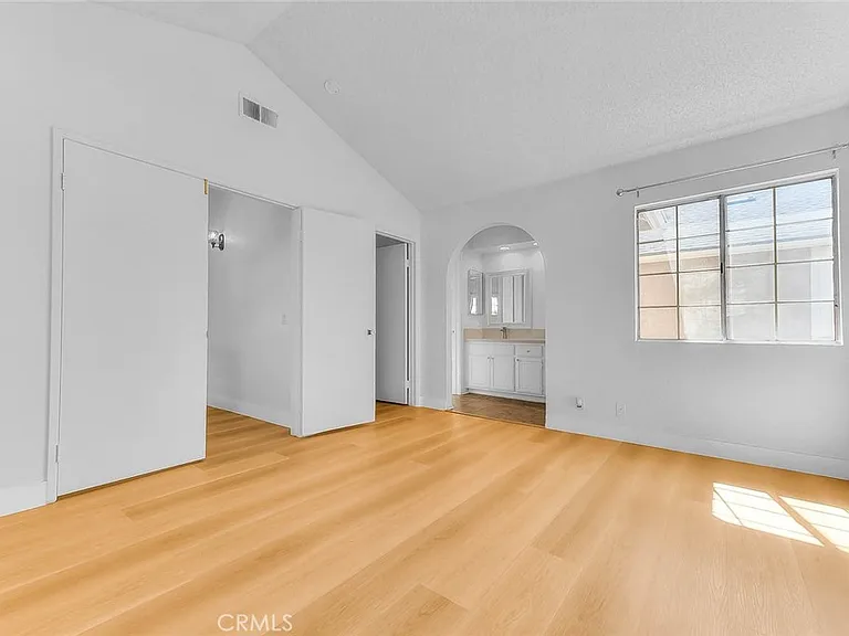 3640 Honey Glen Way — Photo 4
