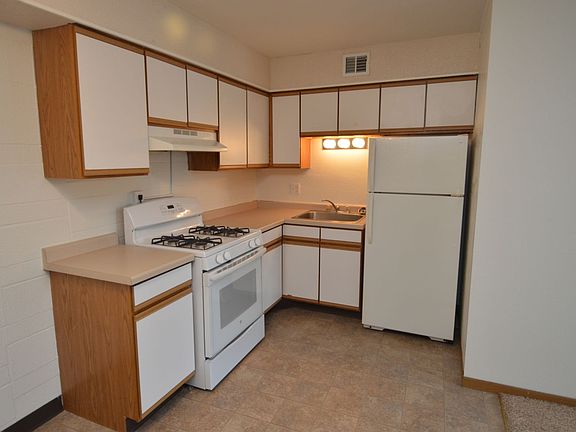 2nd image of 2220 12th Ave N #210