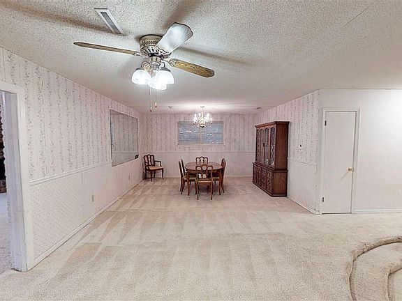 5th image of 204 Hibiscus Ave