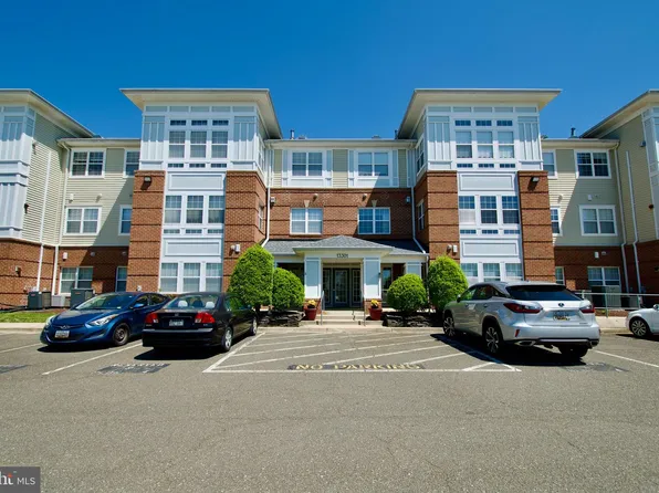 13301 New Acadia Ln APT 204, Upper Marlboro, MD 20774