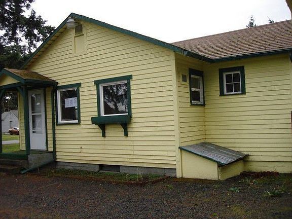 3rd image of 801 107th St S
