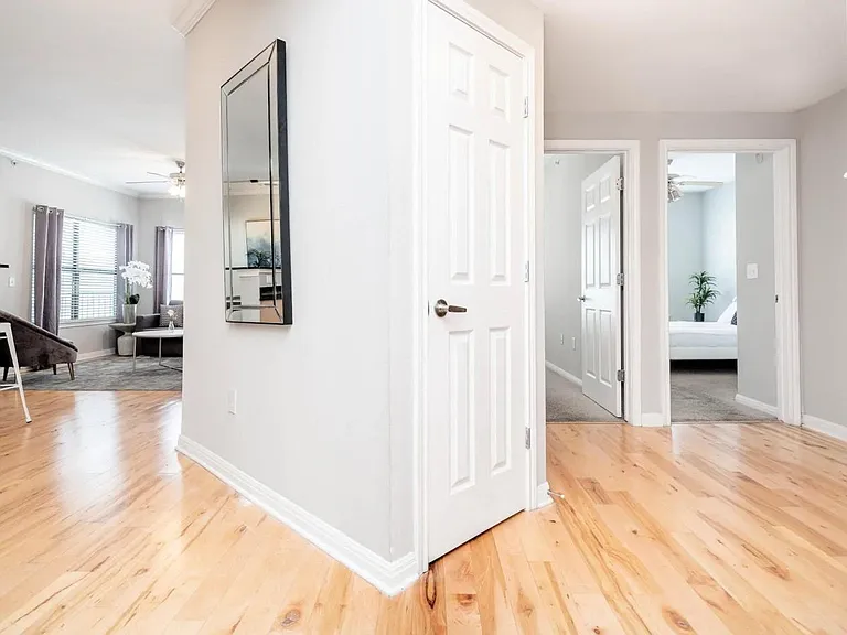 2502 Leon St #312 — Photo 3