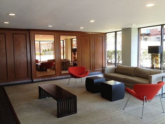 5th image of 16-70 Bell Blvd #501