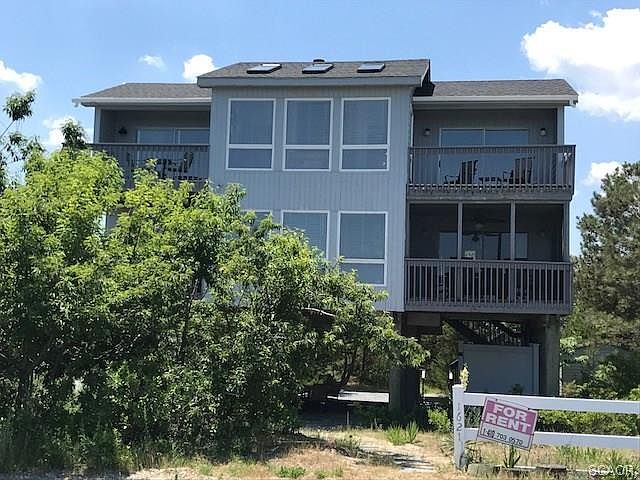 1st image of 1621 Beach Plum Dr