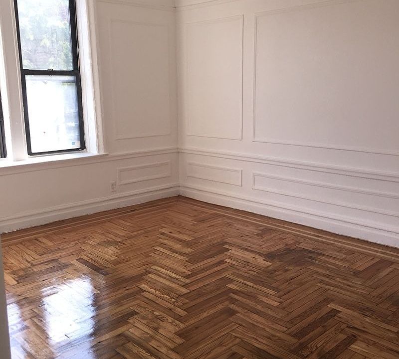 1st image of 944 42nd St APT C10