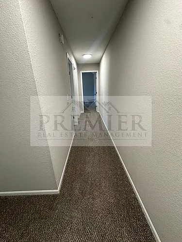 3562 NE Independence Ave, Lee's Summit, MO 64064 - 3 bed / 1.5 bath TH w/ single garage - Interio... Photo 1 3562 NE Independence Ave, Lee's Summit, MO 64064 - 3 bed / 1.5 bath TH w/ single garage - Interio... Photo 1