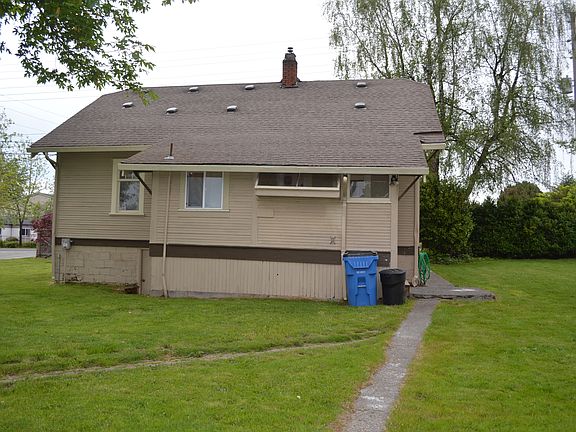 5th image of 18007 NE 159th St