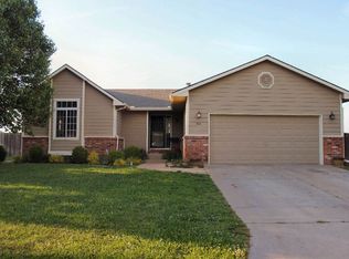 924 Park Glen St, Clearwater, KS 67026