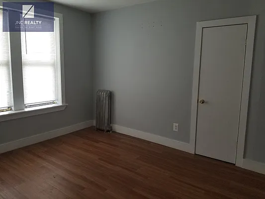 Rented by Voro, LLC | media 17