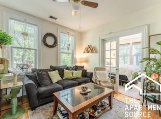 1100 W Wolfram St #CH2, Chicago, IL 60657