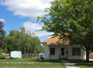 228 4th St, Phillipsburg, KS 67661