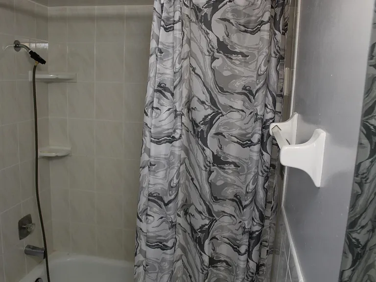 9354 Newnan Cir — Photo 16