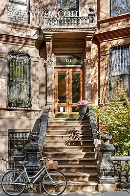 Sold by Corcoran | media 60