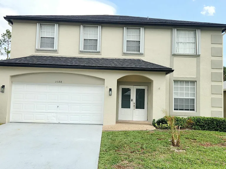 15188 Oak Chase Ct — Photo 2
