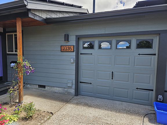 4th image of 2335 NW 13th St