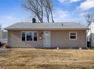 3752 Kencrest Dr NE, Cedar Rapids, IA 52402
