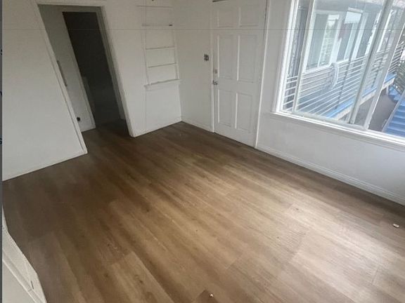 5th image of 923-925 S Record Ave #925-1/2