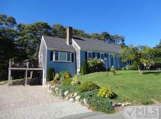 2 Boulder Cir, Yarmouth Port, MA 02675
