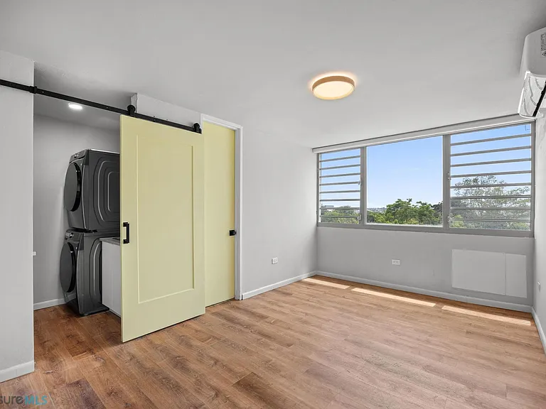 355 Calle Galileo #11L — Photo 22