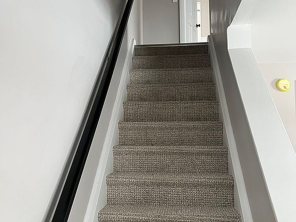 4th image of 21-27 Yale St #21