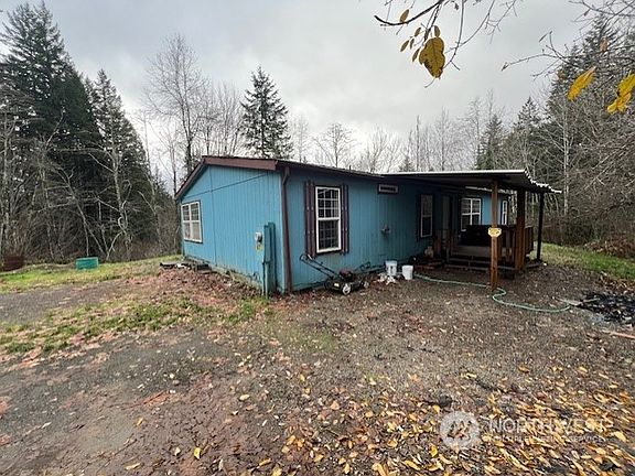 4th image of 61 NE Creekside Place