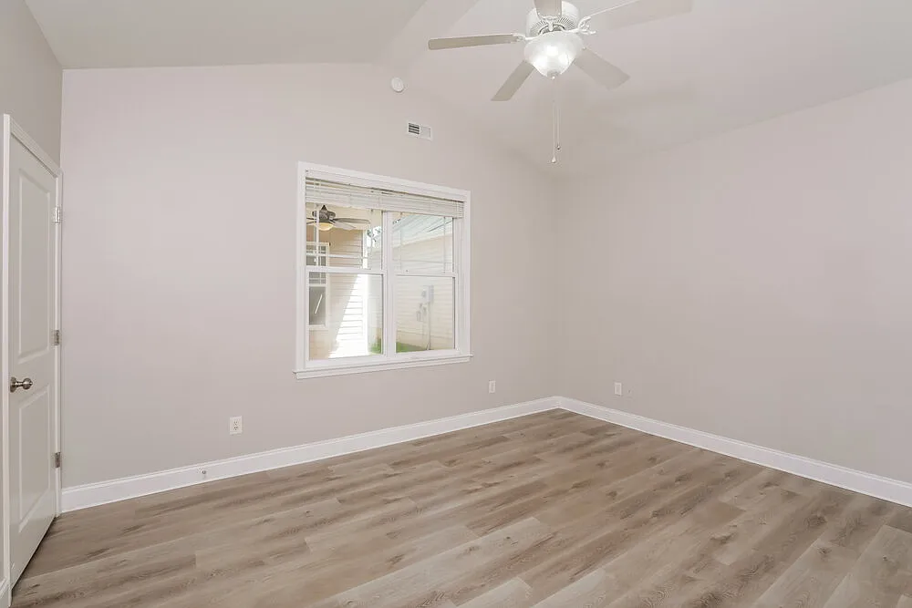 3 bed, 2.0 bath, 1634 sqft, $1,775 — Photo 3