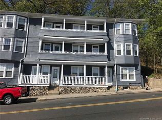 354 Coram Ave APT 2, Shelton, CT 06484