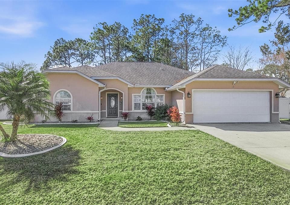 1st image of 8 Bannerwood Ln