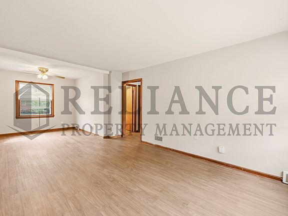 2nd image of 374 N Hillcrest Ave