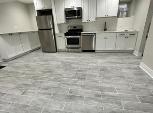 1425 N Campbell Ave #B2, Chicago, IL 60622