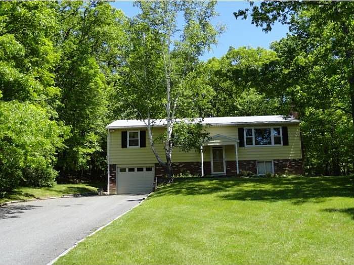 Bi Level House