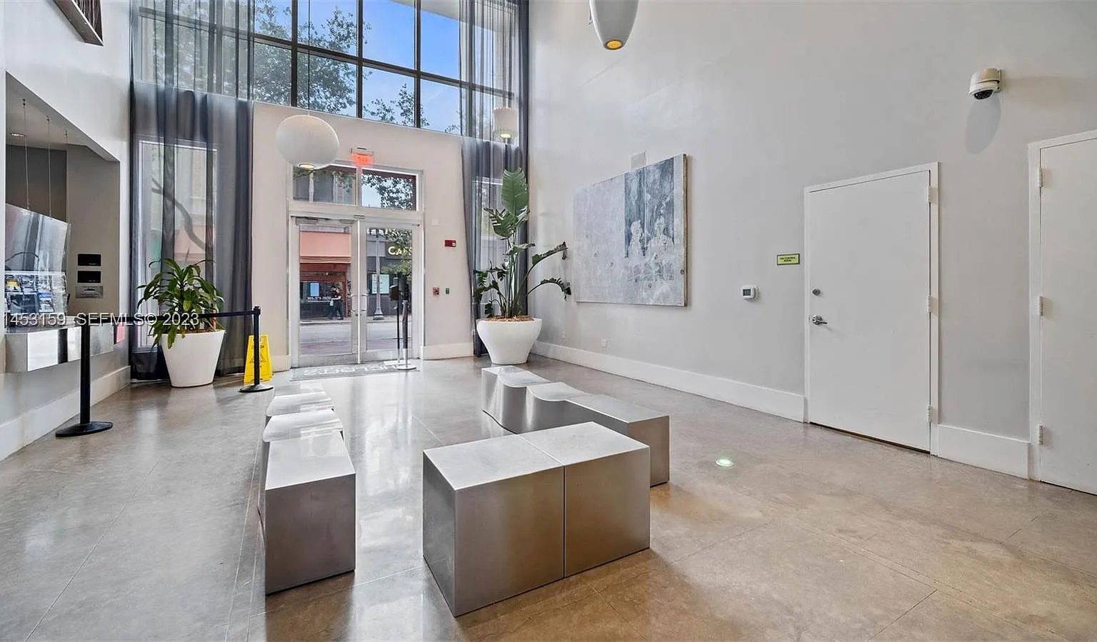 1 bed, 665 sqft, $2,300 — Photo 2