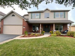 16444 W Lakeside Dr, Lockport, IL 60441