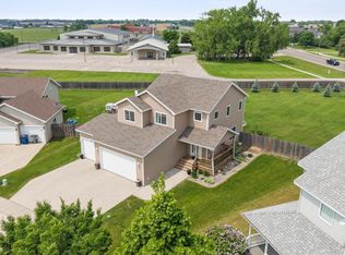 1488 41st Ave S, Moorhead, MN 56560