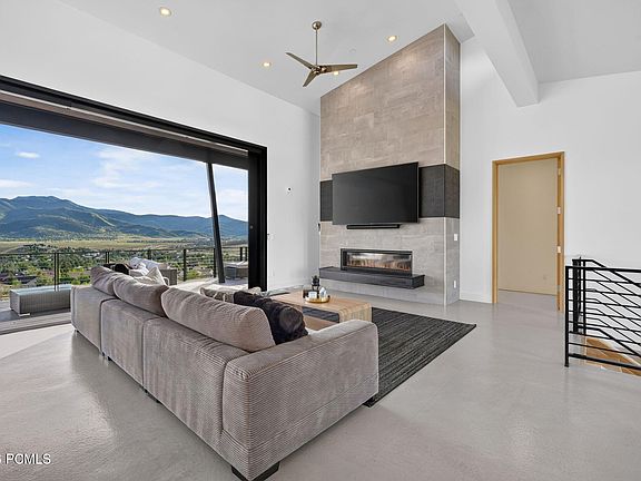 4th image of 6395 Silver Sage Dr