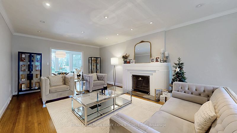 Toronto House for rent - 5 Bedrooms in Toronto