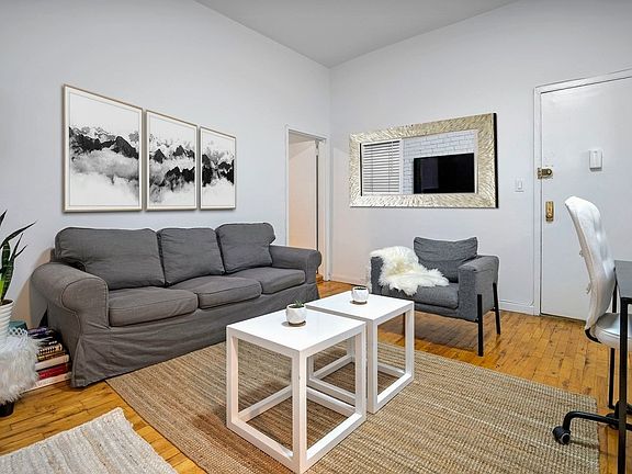 3rd image of 327 W 85th St APT 3B